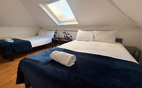 Central Located House For Big Groups